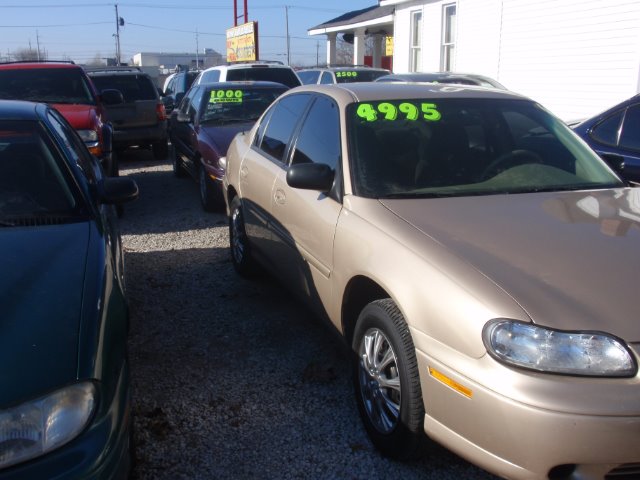 2003 Chevrolet Malibu Base