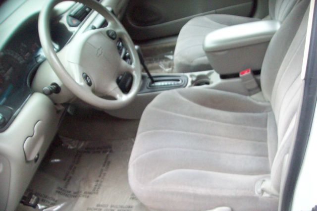 2003 Chevrolet Malibu Base