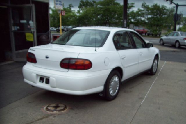 2003 Chevrolet Malibu Base