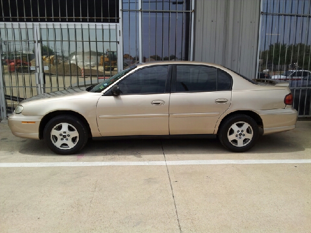 2003 Chevrolet Malibu Base