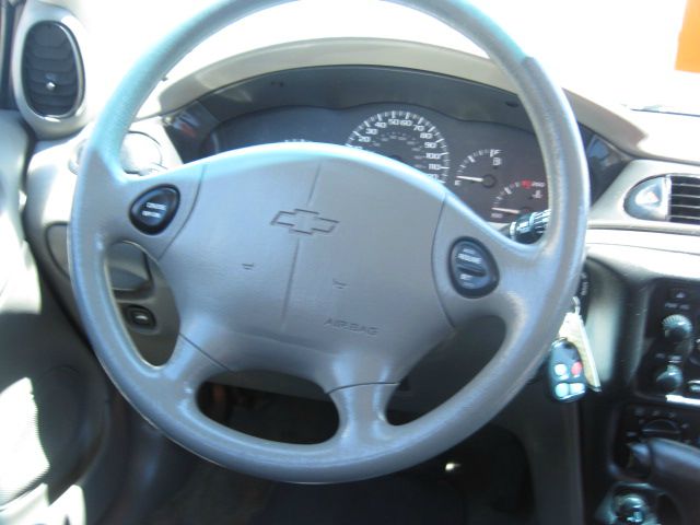 2003 Chevrolet Malibu Base