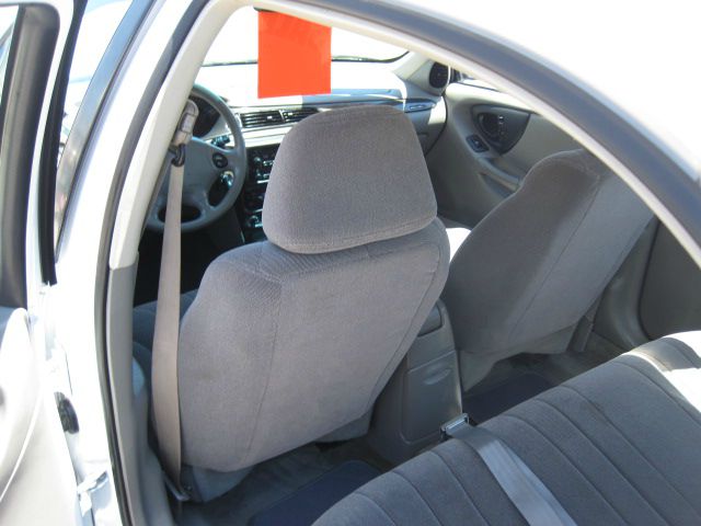 2003 Chevrolet Malibu Base