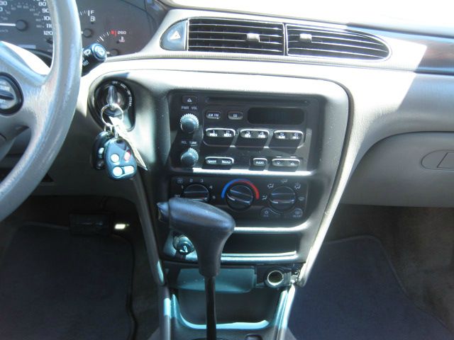 2003 Chevrolet Malibu Base