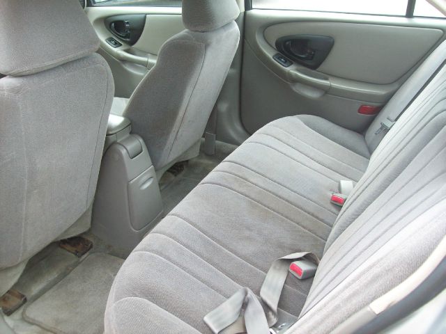 2003 Chevrolet Malibu Base