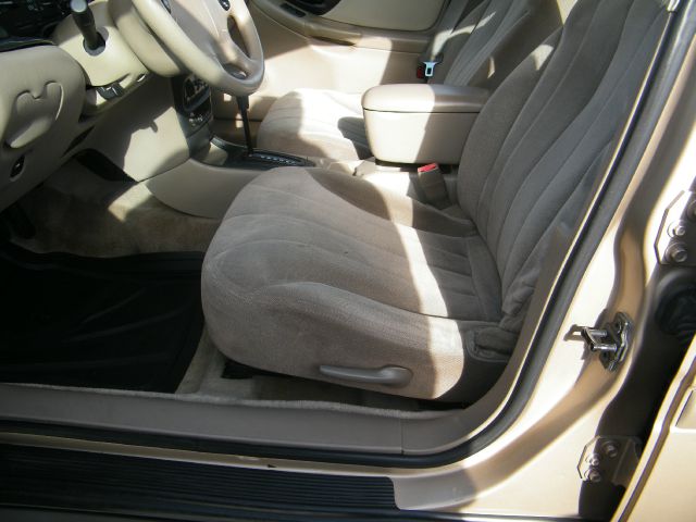 2003 Chevrolet Malibu Base