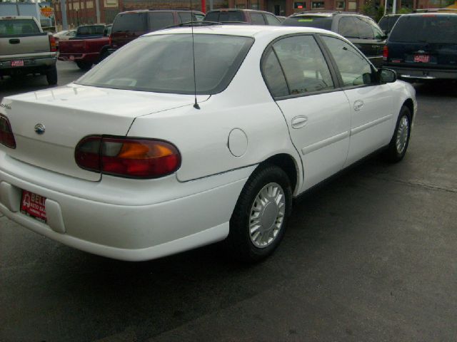 2003 Chevrolet Malibu Base