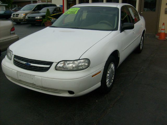 2003 Chevrolet Malibu Base