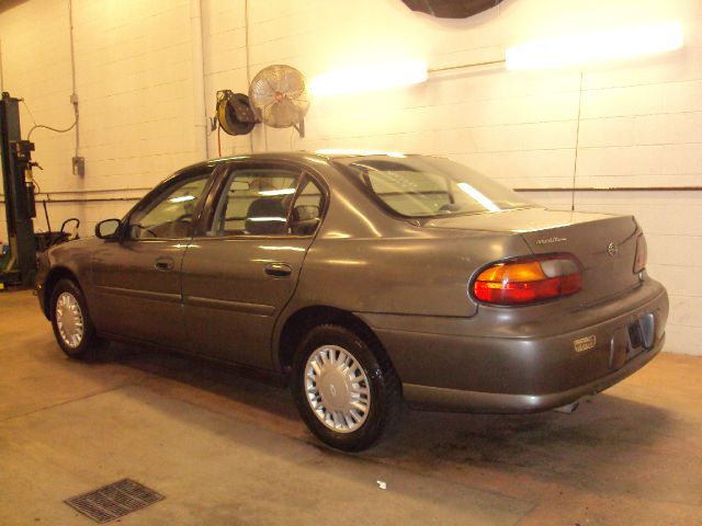 2003 Chevrolet Malibu Base