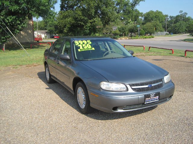 2003 Chevrolet Malibu Base