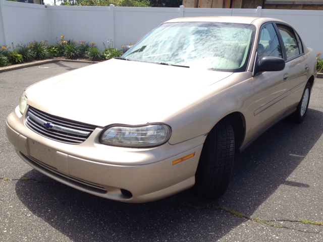 2003 Chevrolet Malibu Base