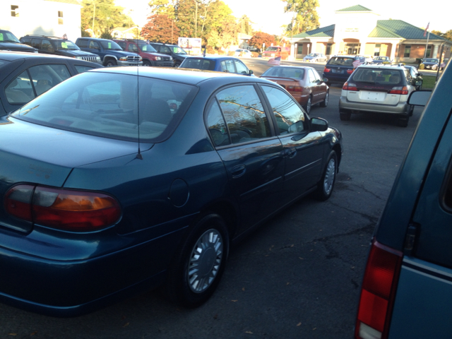 2003 Chevrolet Malibu Base