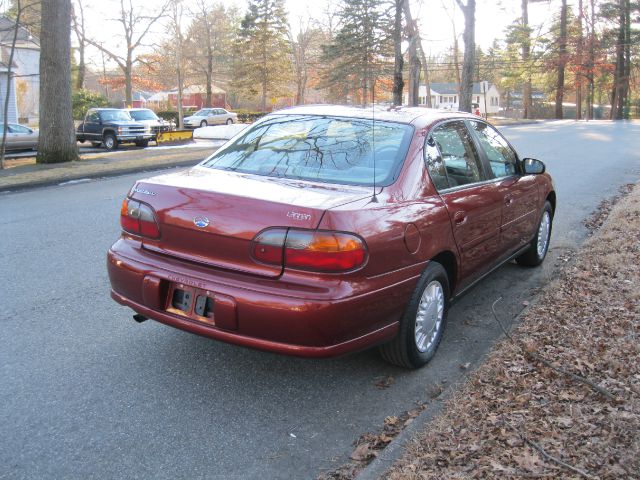 2003 Chevrolet Malibu Base