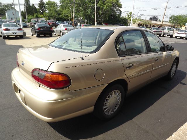 2003 Chevrolet Malibu Base