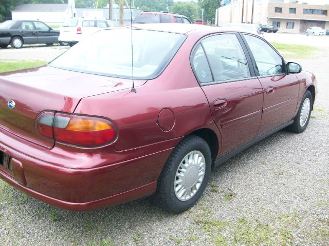 2003 Chevrolet Malibu Base