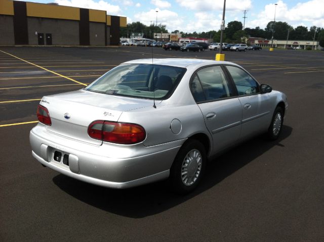 2003 Chevrolet Malibu Base