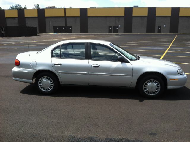 2003 Chevrolet Malibu Base