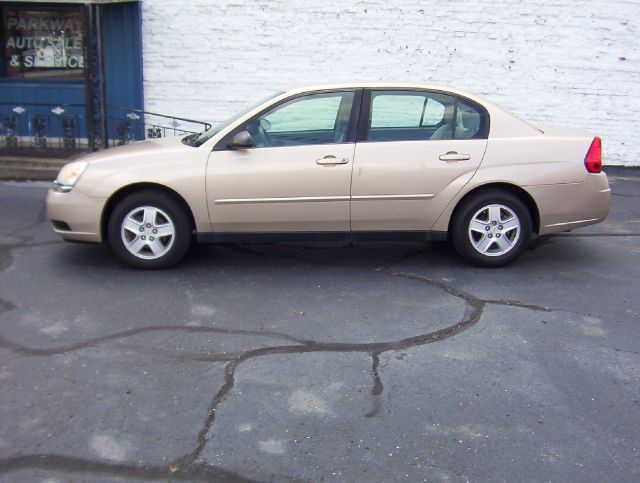 2004 Chevrolet Malibu Blk Ext With Silver Trin