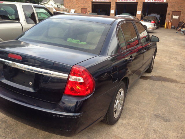 2004 Chevrolet Malibu Base