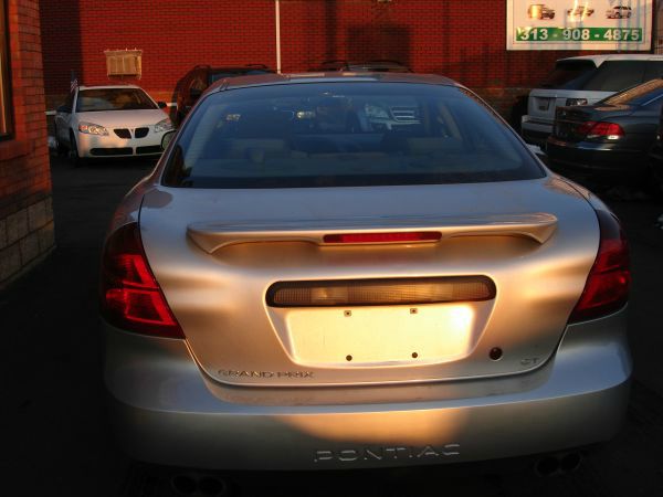 2004 Chevrolet Malibu Base