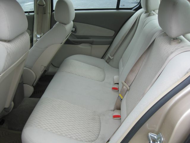 2005 Chevrolet Malibu Base