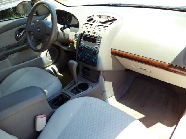 2005 Chevrolet Malibu Base