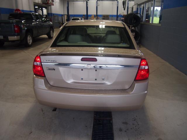 2005 Chevrolet Malibu Unknown