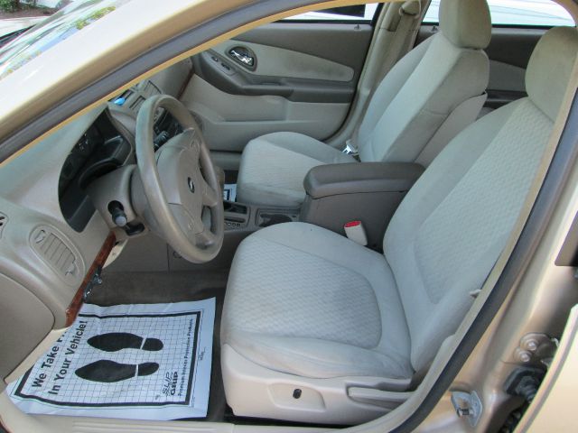 2005 Chevrolet Malibu Base