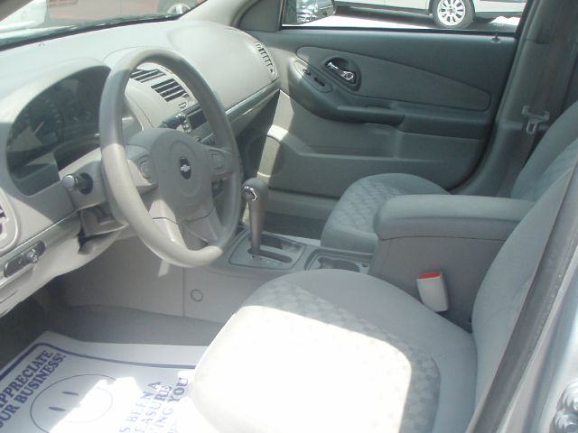 2005 Chevrolet Malibu Base