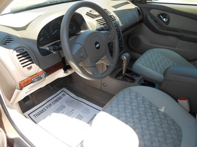 2005 Chevrolet Malibu 4-door LT 1LT