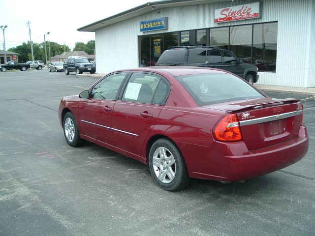 2006 Chevrolet Malibu 4dr AWD SUV