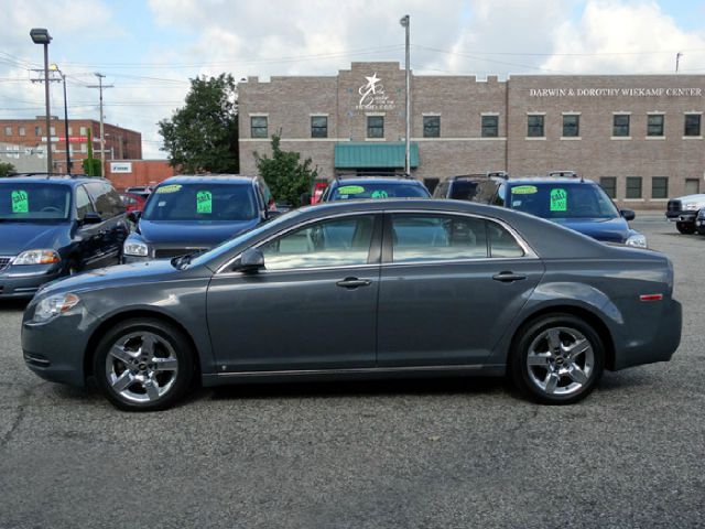 2009 Chevrolet Malibu 4dr Sdn I4 CVT 2.5 Sedan