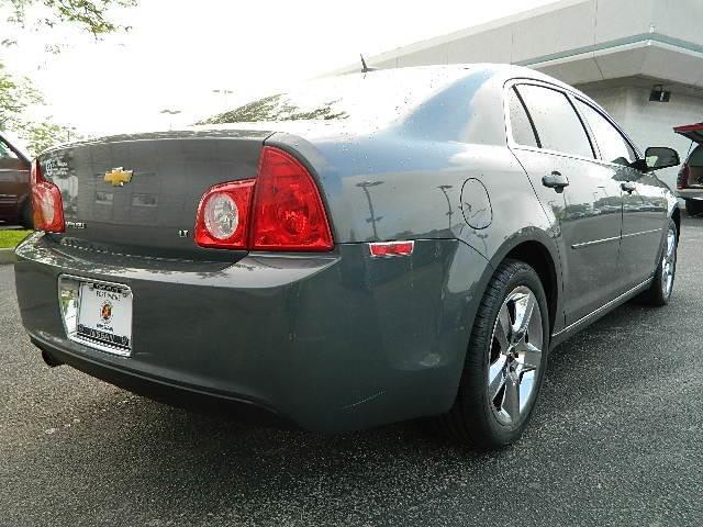 2009 Chevrolet Malibu SEL 2WD Sedan