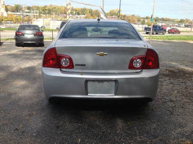 2009 Chevrolet Malibu Unknown