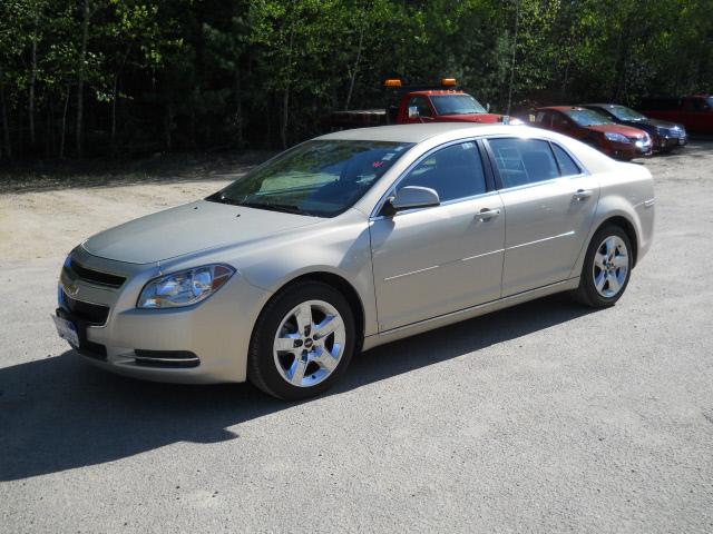 2009 Chevrolet Malibu 4dr Sdn I4 CVT 2.5 Sedan