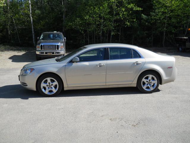 2009 Chevrolet Malibu 4dr Sdn I4 CVT 2.5 Sedan