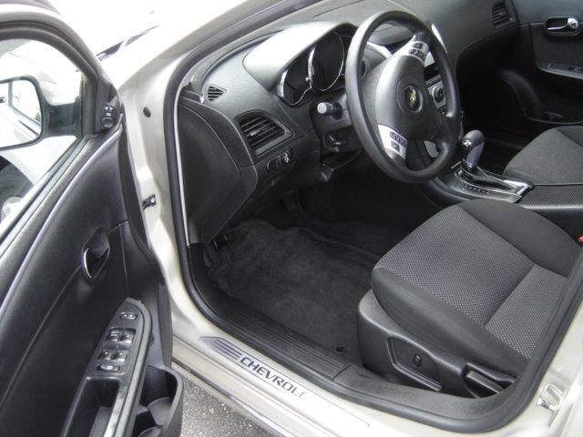 2009 Chevrolet Malibu 4dr Sdn I4 CVT 2.5 Sedan