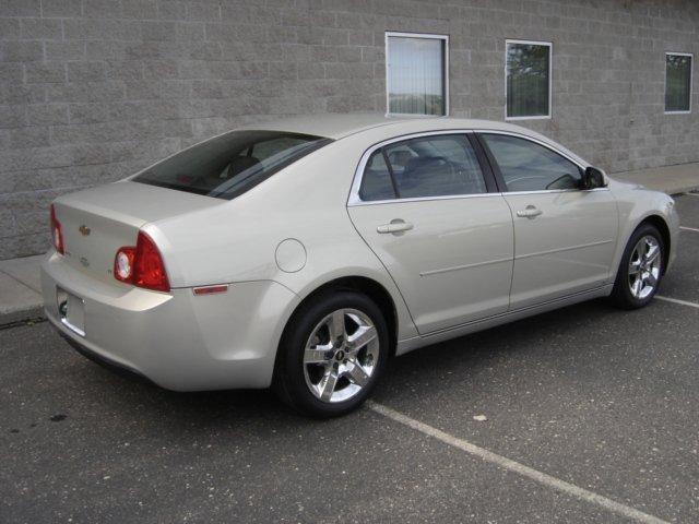 2009 Chevrolet Malibu 4dr Sdn I4 CVT 2.5 Sedan