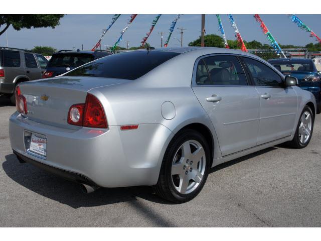 2009 Chevrolet Malibu C300 Sedan