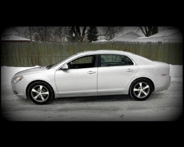 2009 Chevrolet Malibu 4dr Sdn I4 CVT 2.5 Sedan