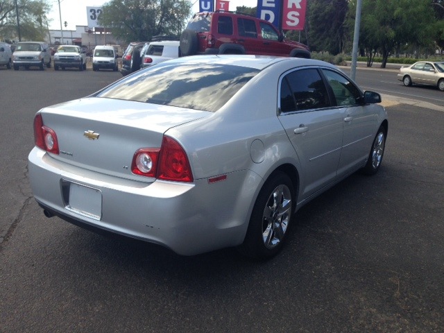 2009 Chevrolet Malibu Unknown