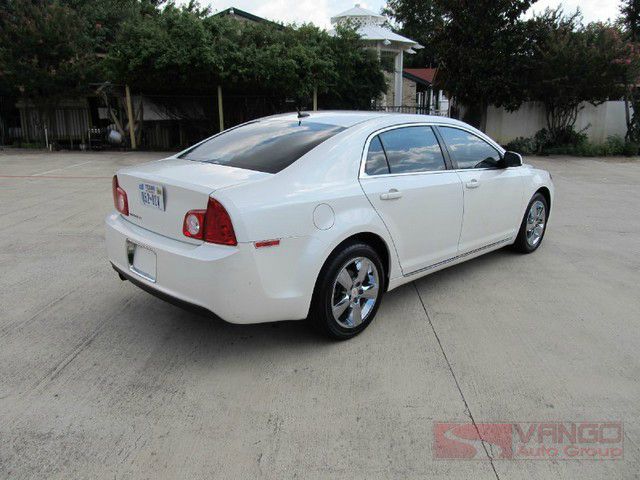 2010 Chevrolet Malibu 4dr AWD SUV