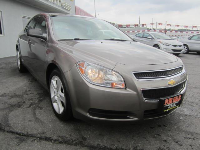 2010 Chevrolet Malibu Eddie Bauer - 1 Owner