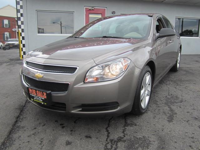 2010 Chevrolet Malibu Eddie Bauer - 1 Owner