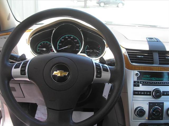 2010 Chevrolet Malibu 4dr Sdn I4 CVT 2.5