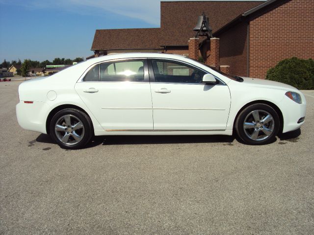 2010 Chevrolet Malibu 4dr AWD SUV