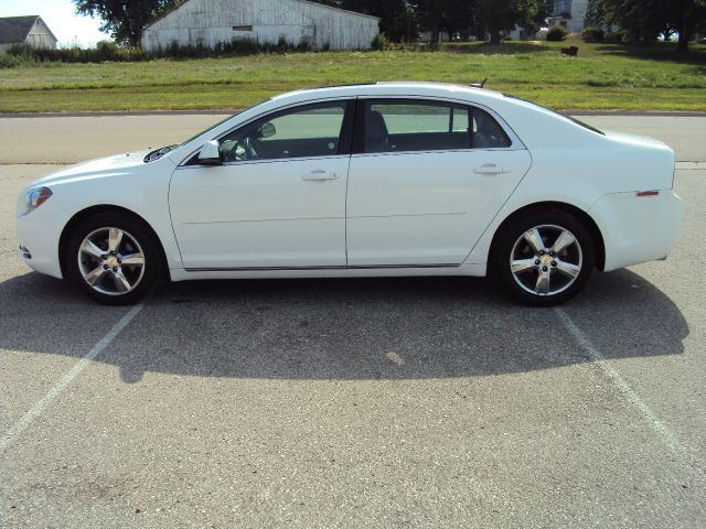 2010 Chevrolet Malibu 4dr AWD SUV