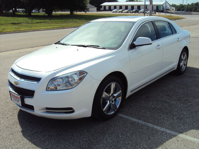 2010 Chevrolet Malibu 4dr AWD SUV