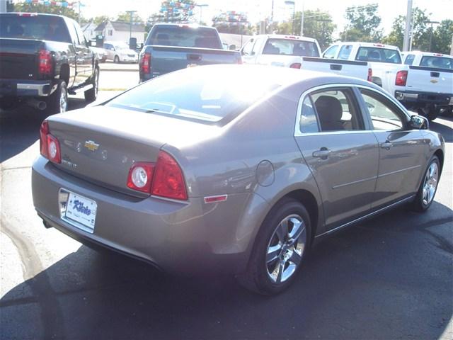 2010 Chevrolet Malibu 4dr Sdn I4 CVT 2.5