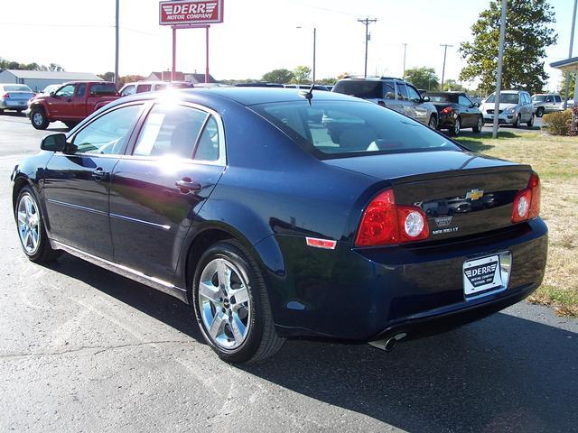 2010 Chevrolet Malibu 4dr Sdn SEL Sedan