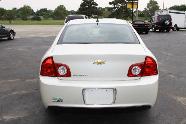 2010 Chevrolet Malibu 4dr AWD SUV